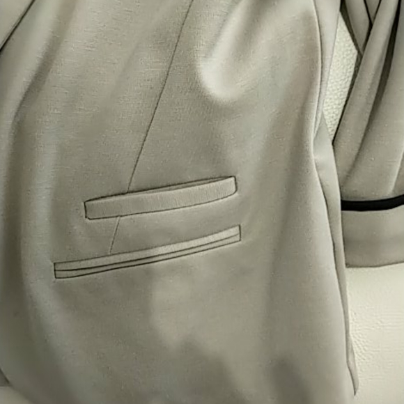 Jacket - Picture 5 of 8